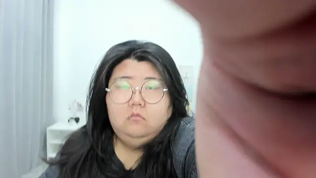 Snapshot of Nadine_asian chatting on May 20, 2026, 2:51 am Nadine asian online show from May 20, 2026, 2:51 am