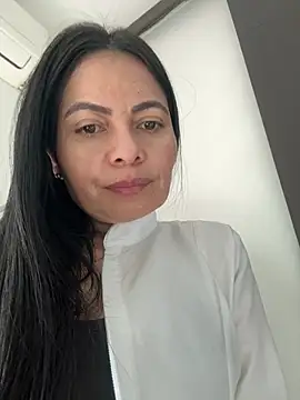 Snapshot of Janna099 chatting on February 19, 2025, 4:00 pm Janna099 online show from February 19, 2025, 4:00 pm