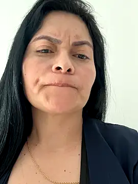 Snapshot of Janna099 chatting on September 17, 2025, 5:36 pm Janna099 online show from September 17, 2025, 5:36 pm