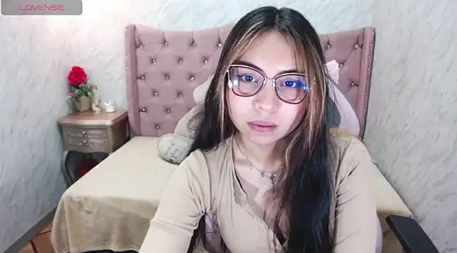 XSmaggiiee online show from March 3, 2025, 1:42 am