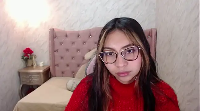 XSmaggiiee online show from March 18, 2025, 2:25 am