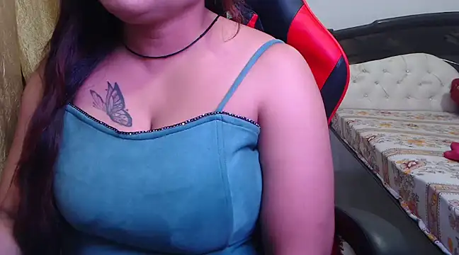 Snapshot of _Aahana_ chatting on January 19, 2025, 12:28 pm Aahana online show from January 19, 2025, 12:28 pm