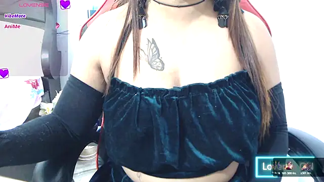 Snapshot of _Aahana_ chatting on December 4, 2025, 3:10 pm Aahana online show from December 4, 2025, 3:10 pm