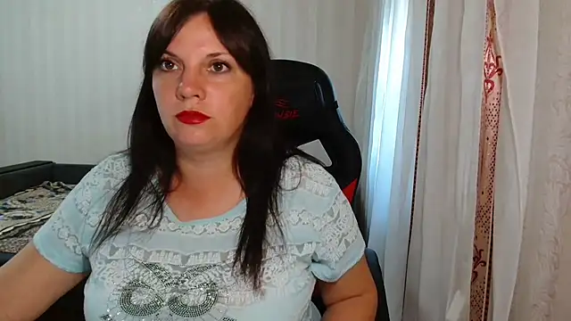 Jane Luste online show from April 23, 2026, 11:42 am
