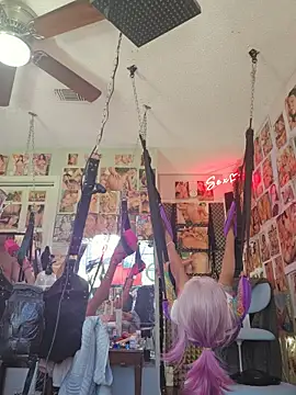 luvs2cumm69 online show from March 13, 2026, 5:52 pm