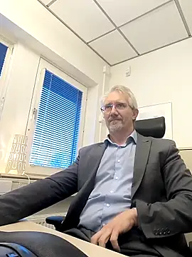 Snapshot of tom-swede chatting on March 19, 2026, 3:49 pm tom-swede online show from March 19, 2026, 3:49 pm