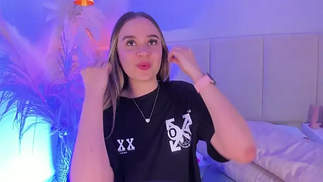 Snapshot of sofia_pamela chatting on March 11, 2025, 1:16 am sofia pamela online show from March 11, 2025, 1:16 am