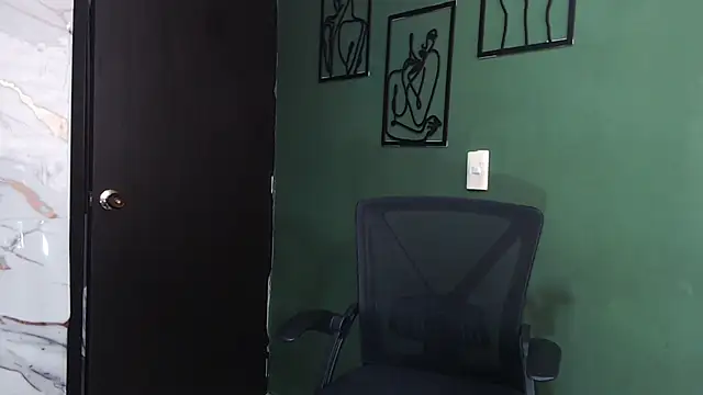 Snapshot of JadaRoberts chatting on July 7, 2026, 4:55 pm JadaRoberts online show from July 7, 2026, 4:55 pm