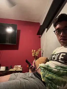 Magicerosxx69 online show from October 28, 2025, 6:28 am