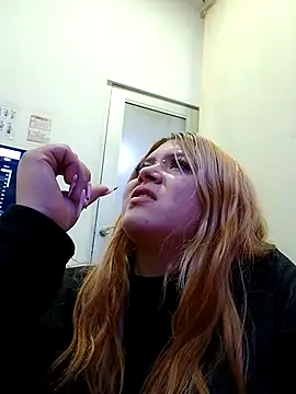 Snapshot of sara_winehouse1 chatting on December 9, 2024, 4:12 am sara winehouse1 online show from December 9, 2024, 4:12 am