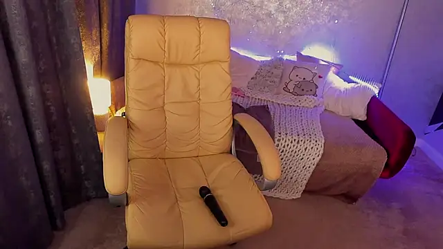 RosieMoons online show from January 14, 2025, 5:23 pm