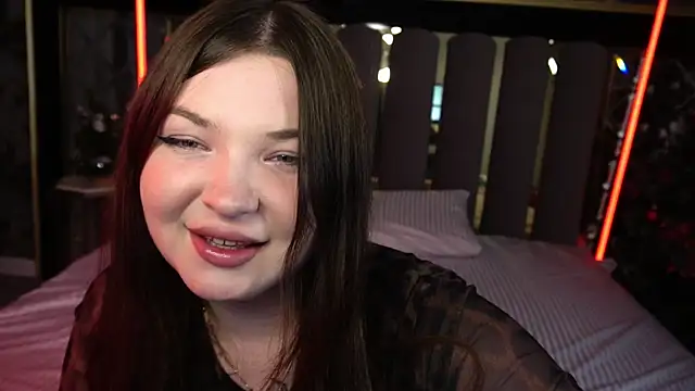 RosieMoons online show from December 15, 2025, 8:24 pm