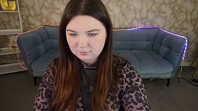 Snapshot of RosieMoons chatting on February 2, 2026, 8:40 pm RosieMoons online show from February 2, 2026, 8:40 pm