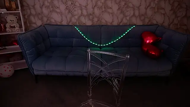 Snapshot of RosieMoons chatting on March 2, 2026, 8:37 pm RosieMoons online show from March 2, 2026, 8:37 pm