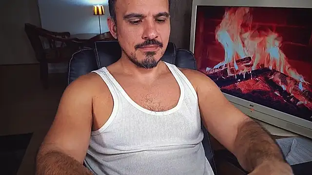 officeman7 online show from February 9, 2025, 7:09 pm