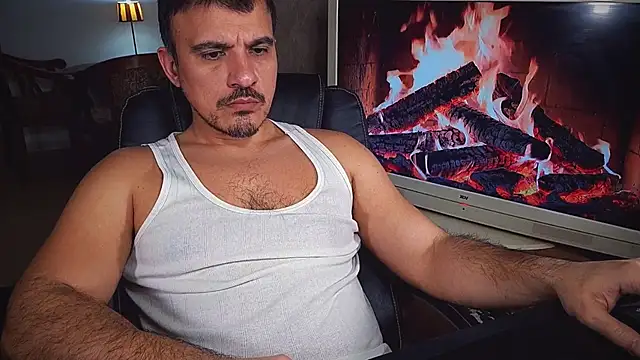 officeman7 online show from February 15, 2025, 5:17 pm