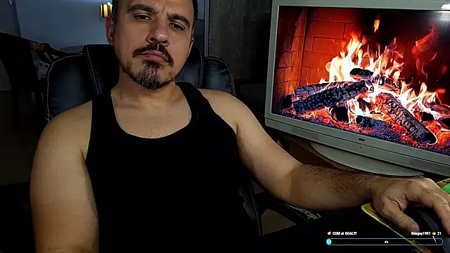 officeman7 online show from February 3, 2026, 3:39 pm