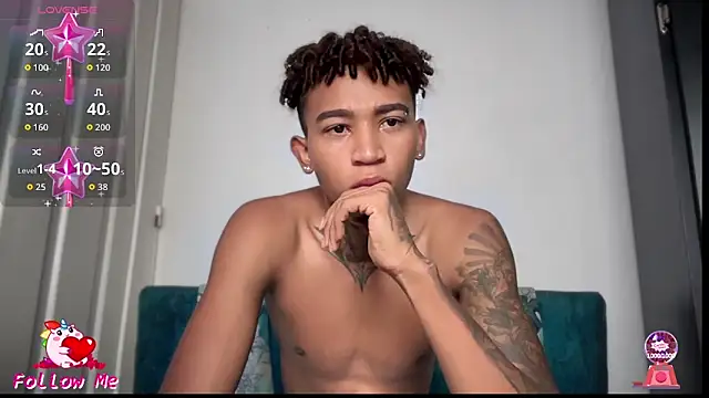 sexy blacks  online show from November 24, 2025, 12:16 pm