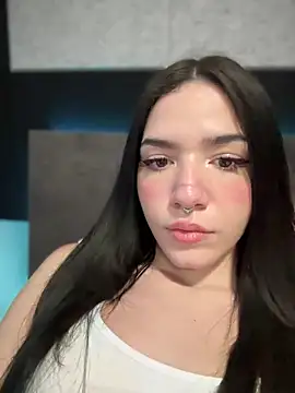 Snapshot of ShannonShanny chatting on March 8, 2025, 5:22 pm ShannonShanny online show from March 8, 2025, 5:22 pm