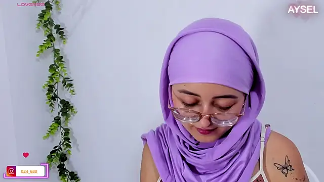 Snapshot of aysel_elid chatting on February 4, 2025, 5:55 pm aysel elid online show from February 4, 2025, 5:55 pm