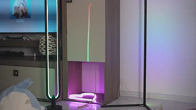 Moan4u online show from October 6, 2025, 10:02 am