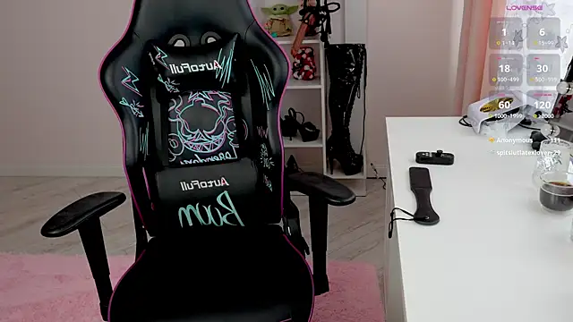 Latex Kitty online show from May 12, 2026, 2:36 pm