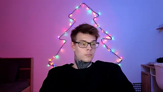 DENIS HERE online show from December 1, 2025, 10:15 pm