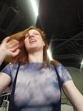 Exhibitionsplit online show from April 9, 2026, 9:26 am