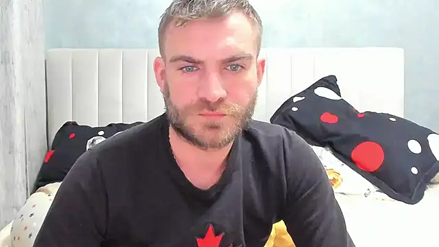 Snapshot of 10in_deluxe chatting on January 22, 2025, 8:40 am 10in deluxe online show from January 22, 2025, 8:40 am