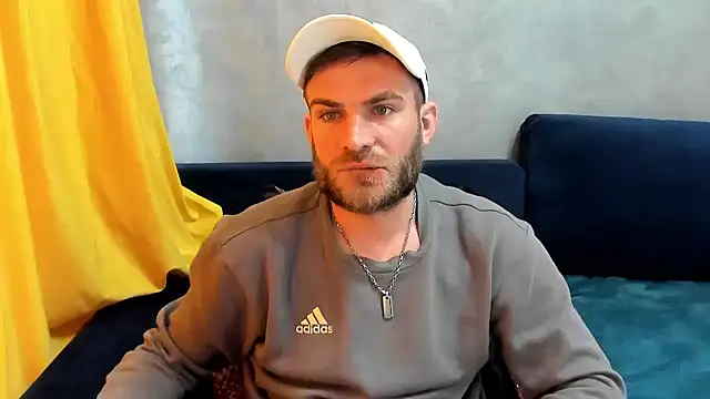 Snapshot of 10in_deluxe chatting on February 28, 2025, 8:42 am 10in deluxe online show from February 28, 2025, 8:42 am