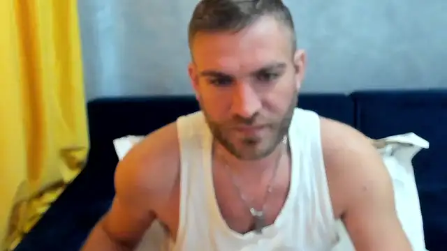 Snapshot of 10in_deluxe chatting on March 10, 2025, 5:11 am 10in deluxe online show from March 10, 2025, 5:11 am