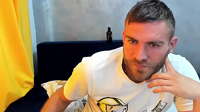 Snapshot of 10in_deluxe chatting on March 14, 2025, 8:42 am 10in deluxe online show from March 14, 2025, 8:42 am