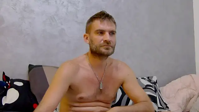 Snapshot of 10in_deluxe chatting on September 15, 2025, 7:41 am 10in deluxe online show from September 15, 2025, 7:41 am