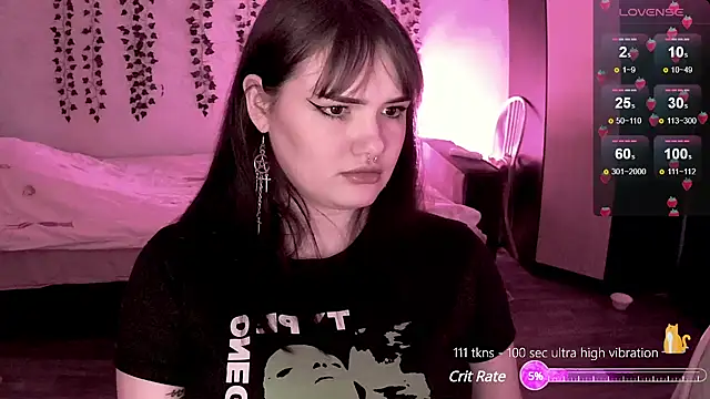 Snapshot of strawberry_elfcat chatting on December 11, 2024, 3:13 am strawberry elfcat online show from December 11, 2024, 3:13 am