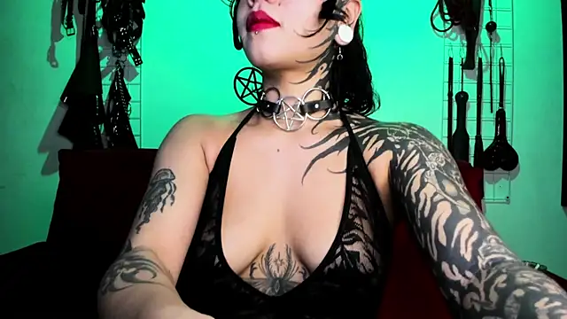 irregular fetish  online show from March 17, 2026, 9:18 pm