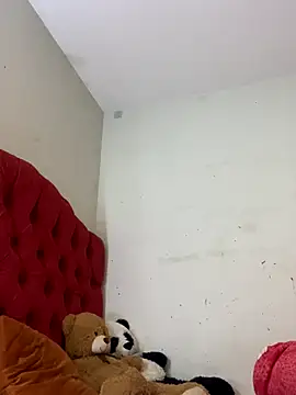 LISA BULLOCK  online show from November 5, 2025, 12:10 am