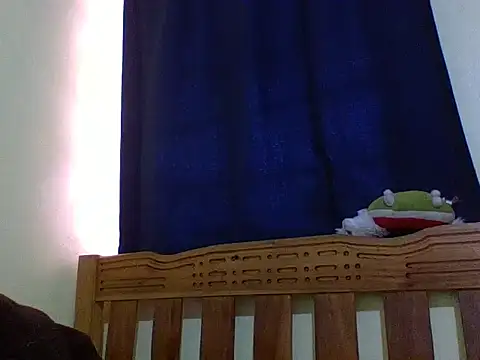 Snapshot of verginpussy01 chatting on February 3, 2026, 8:52 am verginpussy01 online show from February 3, 2026, 8:52 am