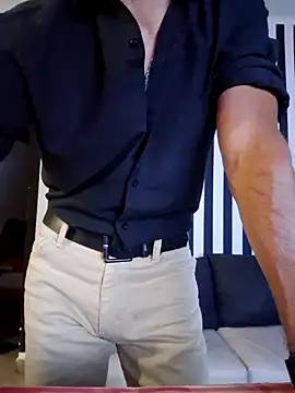 Snapshot of pretorianoo53 chatting on March 9, 2025, 5:11 am pretorianoo53 online show from March 9, 2025, 5:11 am