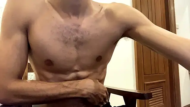 Snapshot of rippedbutskinny chatting on January 5, 2025, 4:48 pm rippedbutskinny online show from January 5, 2025, 4:48 pm