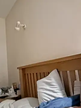 jonjoey123 online show from December 17, 2025, 8:09 am