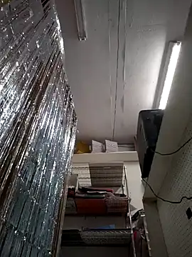 Mia Novikov online show from February 5, 2026, 6:12 pm