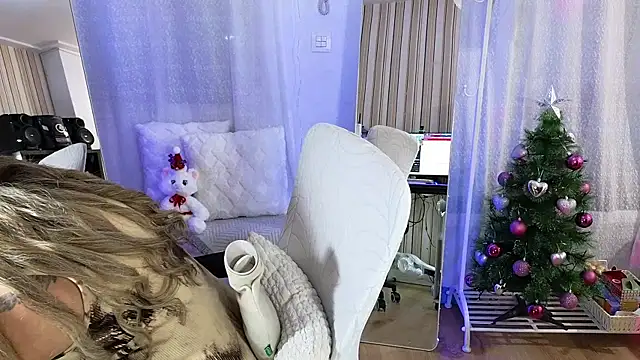 Tawny cox online show from December 22, 2025, 12:24 pm