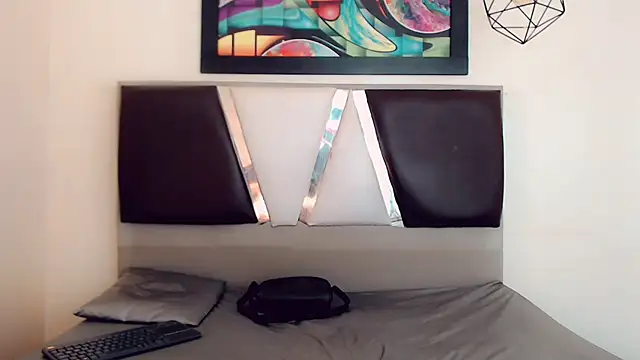 hilary rodriguez online show from March 18, 2026, 7:17 pm