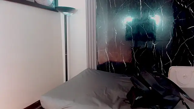 hilary rodriguez online show from March 31, 2026, 7:03 pm