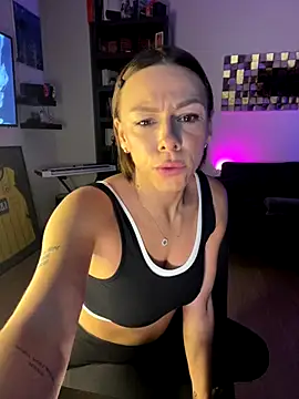 Snapshot of SexOnMyLvL chatting on November 1, 2025, 10:01 pm SexOnMyLvL online show from November 1, 2025, 10:01 pm