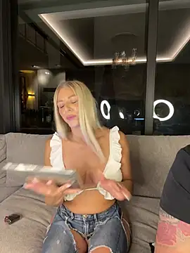 SexOnMyLvL online show from May 25, 2026, 8:37 pm