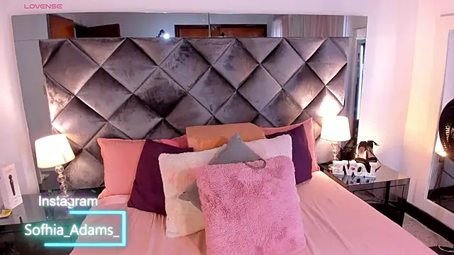 sofhiaa adaams online show from February 1, 2025, 5:16 pm