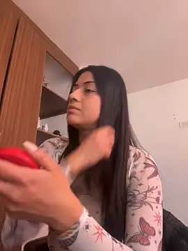 Snapshot of Juana19 chatting on October 24, 2025, 2:57 pm Juana19 online show from October 24, 2025, 2:57 pm