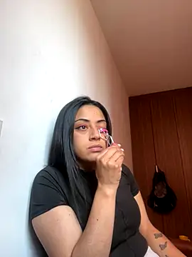 Snapshot of Juana19 chatting on November 20, 2025, 8:19 pm Juana19 online show from November 20, 2025, 8:19 pm