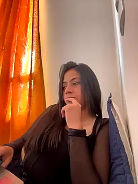 Snapshot of Juana19 chatting on December 3, 2025, 6:06 pm Juana19 online show from December 3, 2025, 6:06 pm